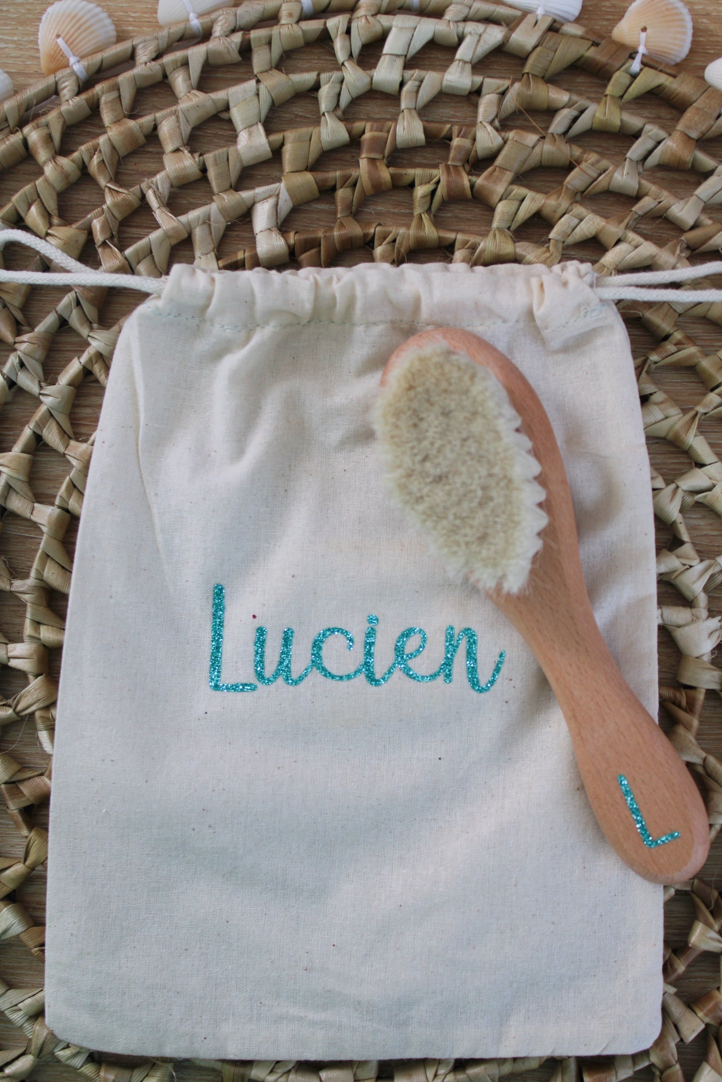 Brosse bébé/enfant personnalisée + pochon personnalisé