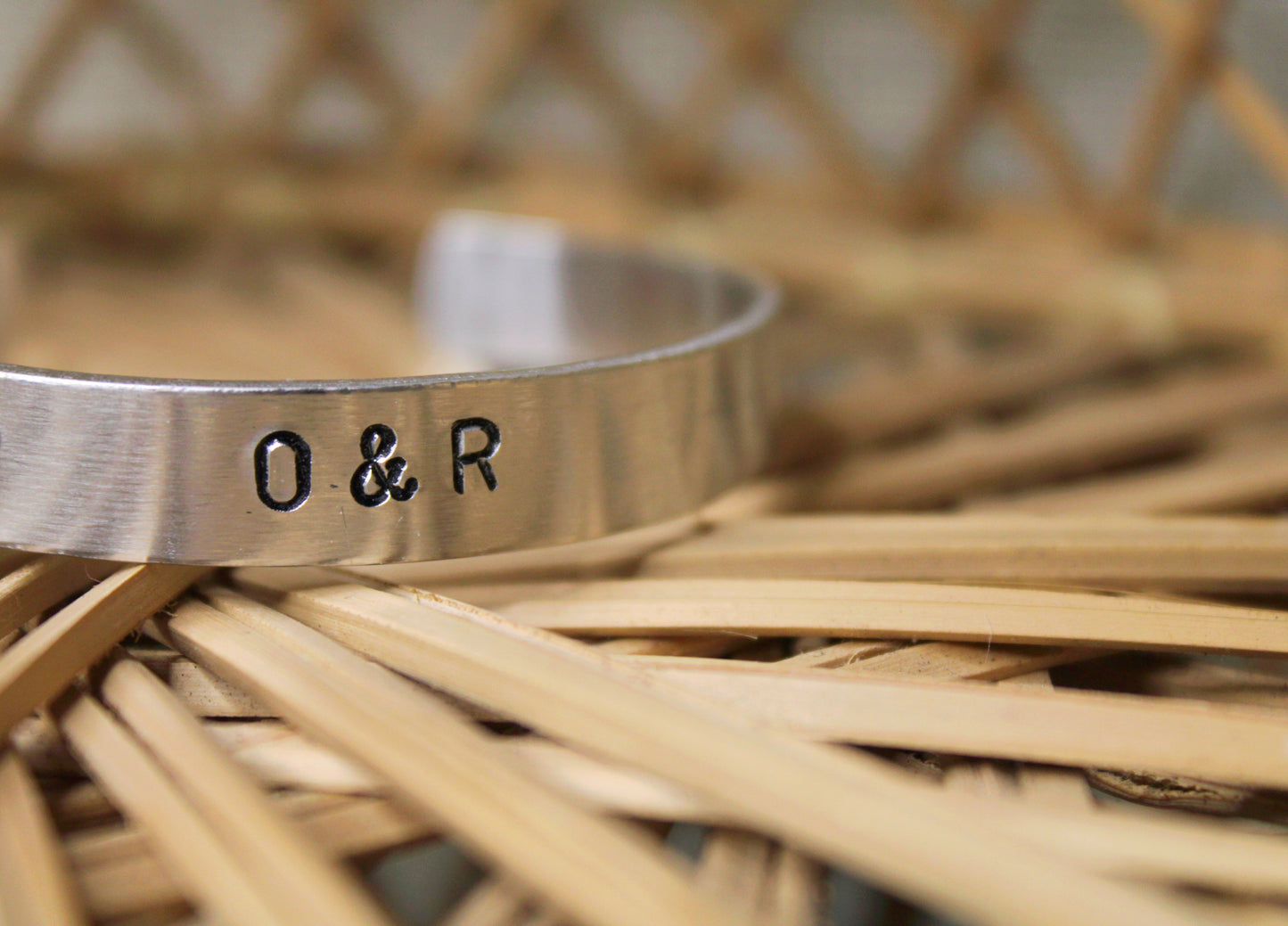 Bracelet (Jonc) personnalisé “X & X”